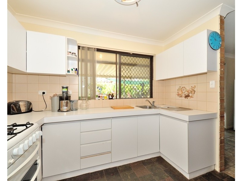 26 Victor Street, Hilton WA 6163