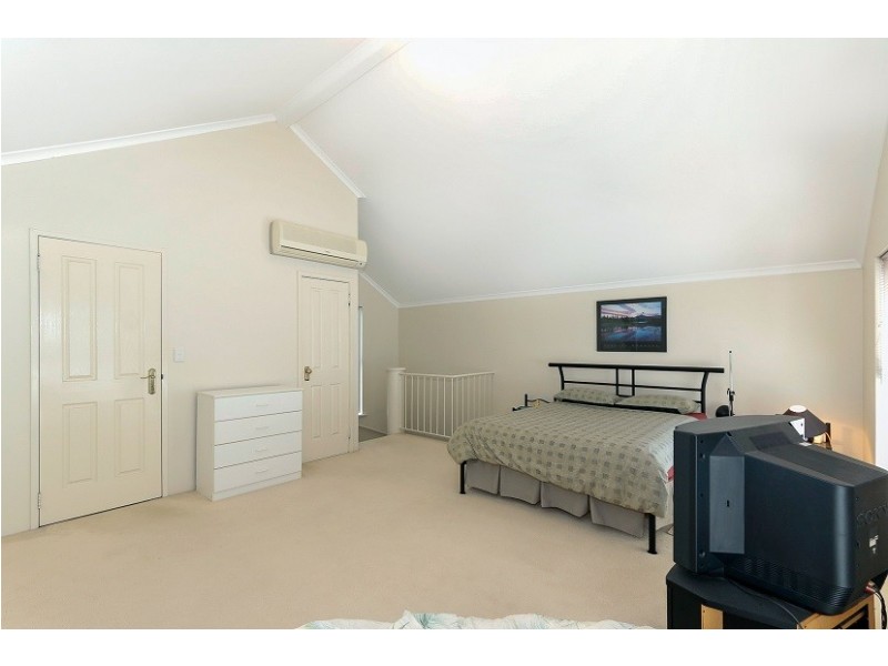 4/14 Boyd Crescent, Hamilton Hill WA 6163