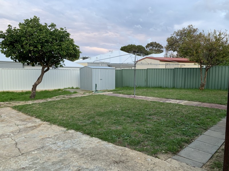5 Greig Street, Willagee WA 6156