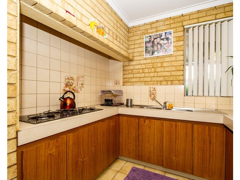 220A Carrington Street, Hilton WA 6163