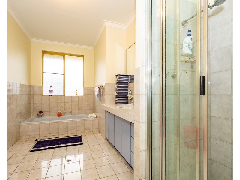 220A Carrington Street, Hilton WA 6163