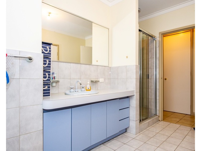 220A Carrington Street, Hilton WA 6163