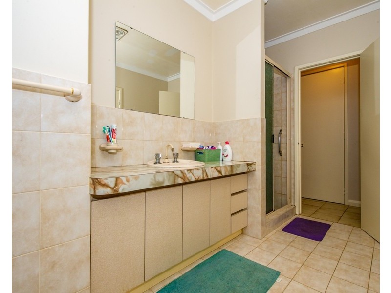 220B Carrington Street, Hilton WA 6163