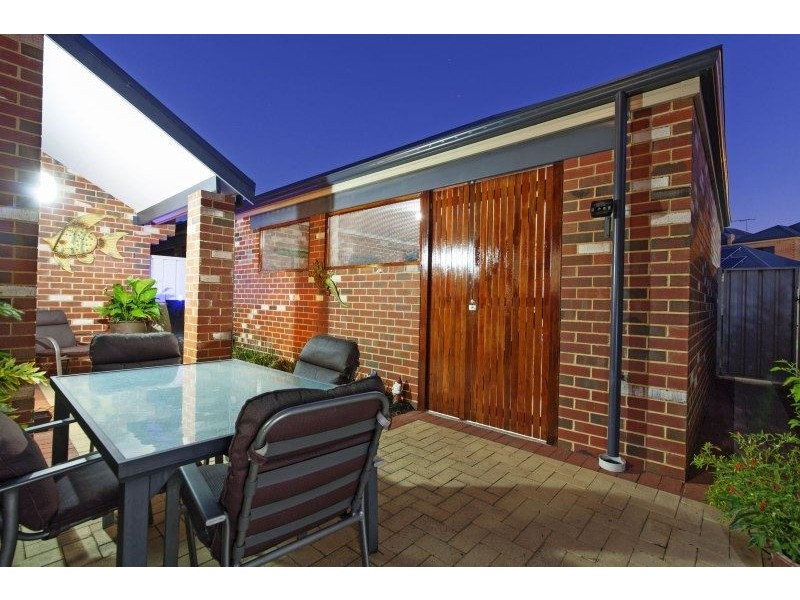 3/9 Healy Road, Hamilton Hill WA 6163