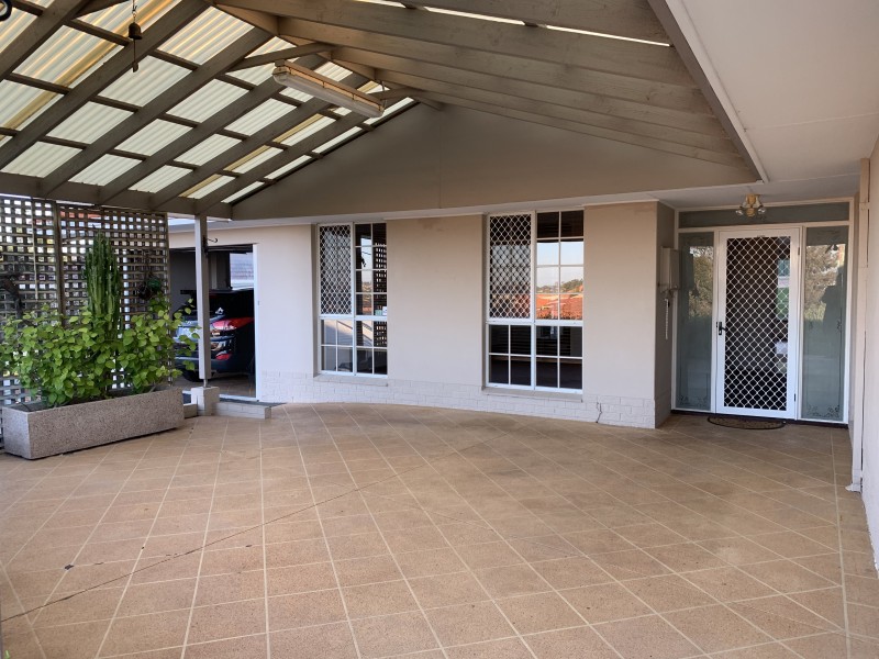 5 Ellement Parade, Coogee WA 6166