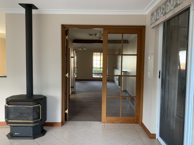 5 Ellement Parade, Coogee WA 6166