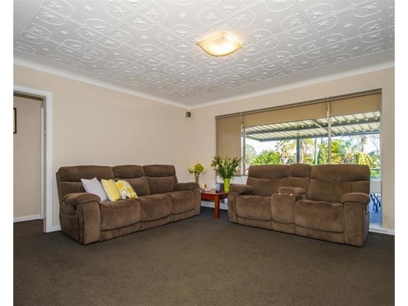 22 Pilgrim Way, Hamilton Hill WA 6163