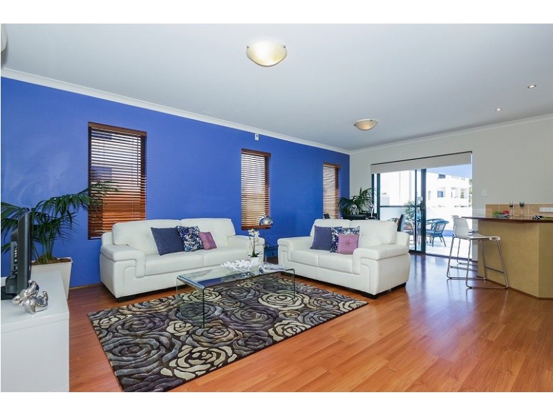 4/12 Boyd Crescent, Hamilton Hill WA 6163