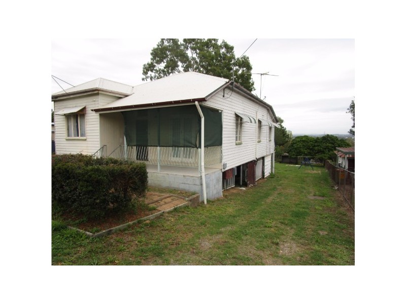 4 William Street, Bundamba QLD 4304