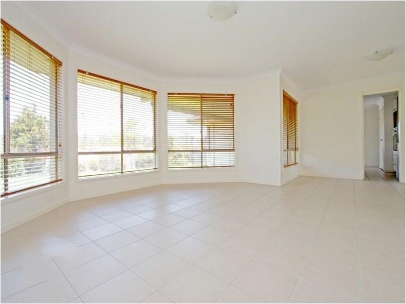 9 Skinner Street, Collingwood Park QLD 4301