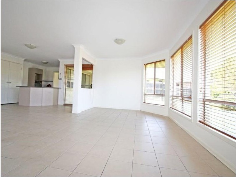 9 Skinner Street, Collingwood Park QLD 4301