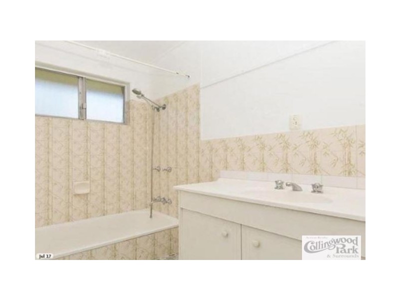 16 Webb Street, Riverview QLD 4303