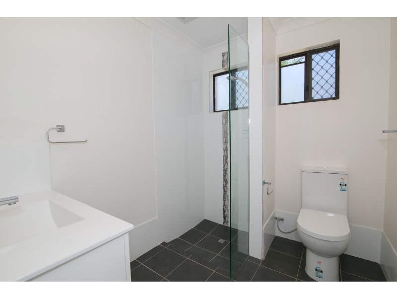 7 WHISSEN COURT, Collingwood Park QLD 4301