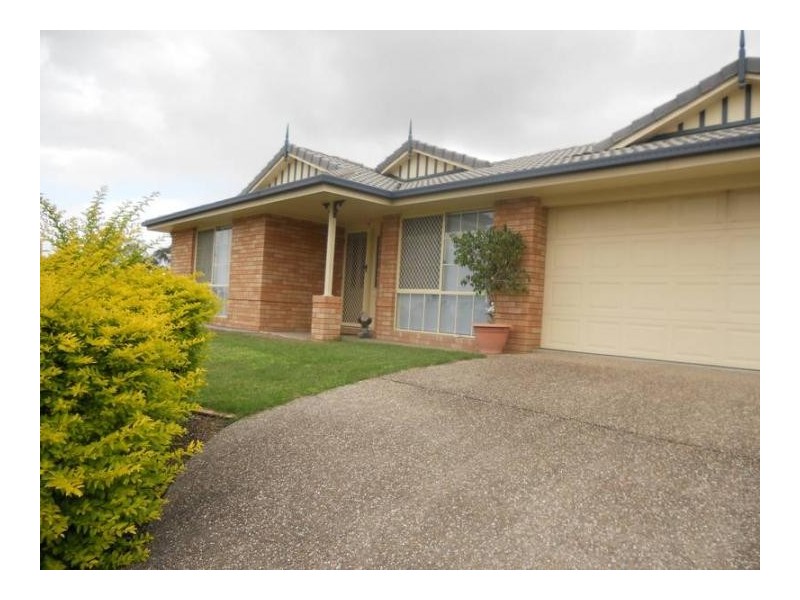 85 Sandalwood Drive, Yamanto QLD 4305