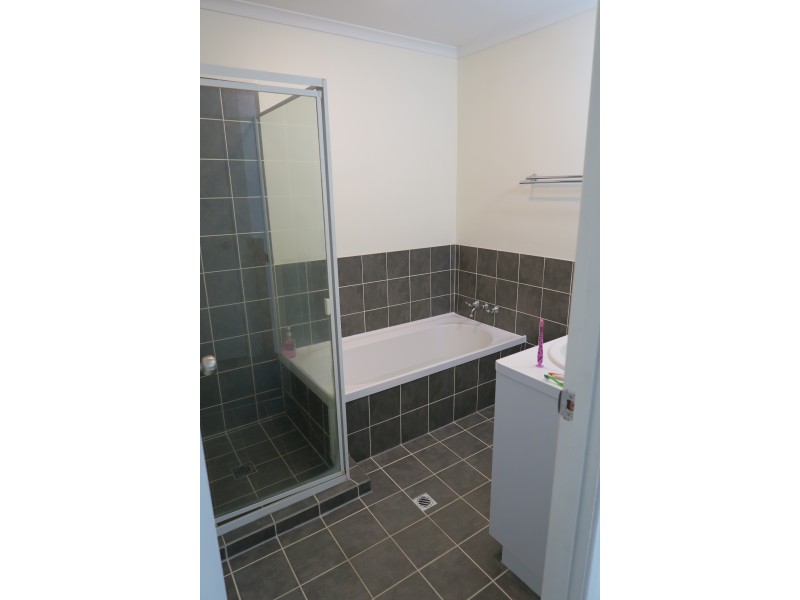 4/14 Spencer Street, Redbank QLD 4301