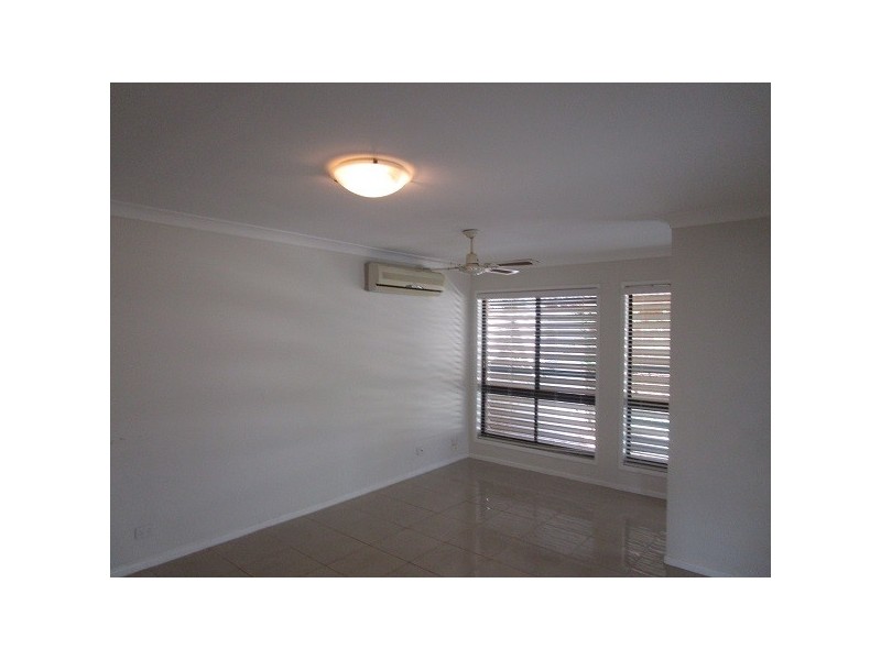 11 Manning Court, Collingwood Park QLD 4301