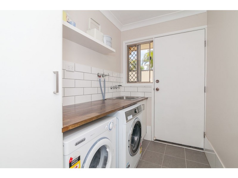 8 Scullin Street, Collingwood Park QLD 4301