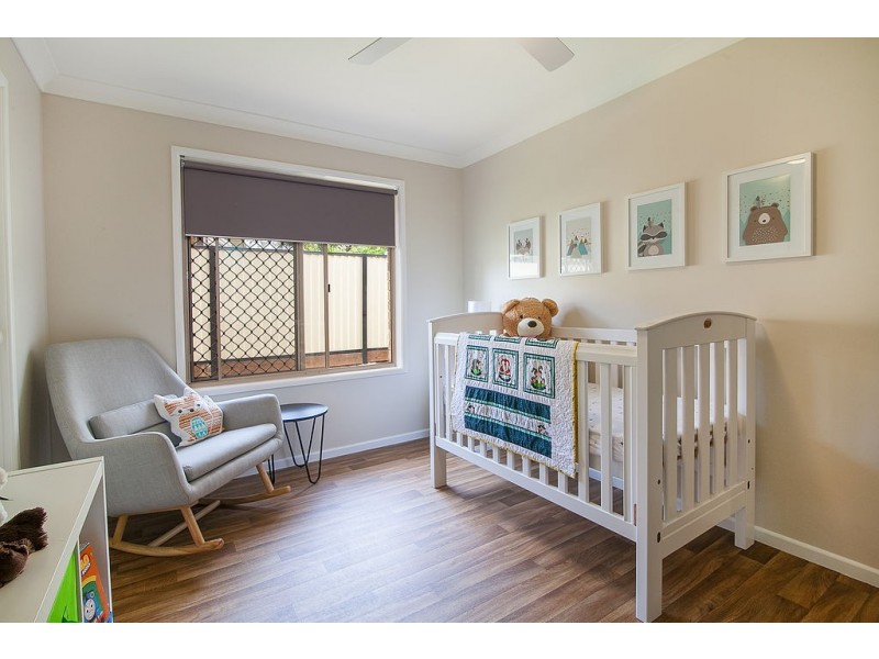 8 Scullin Street, Collingwood Park QLD 4301