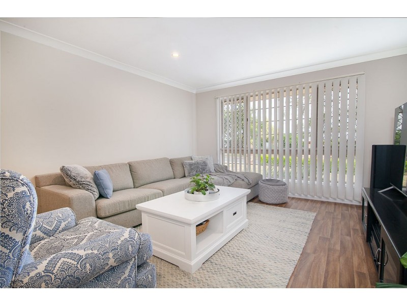 8 Scullin Street, Collingwood Park QLD 4301