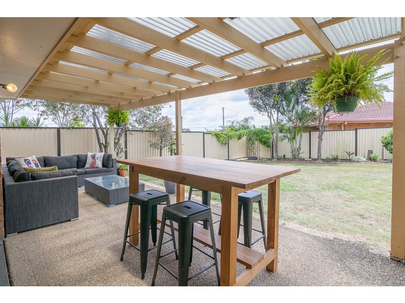 8 Scullin Street, Collingwood Park QLD 4301