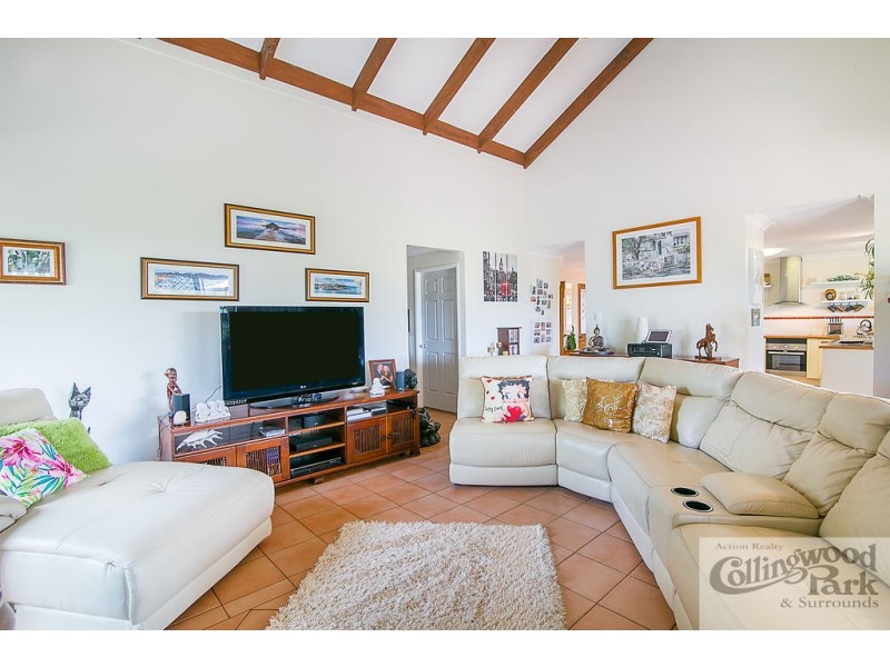 716 Riverside Drive, Pine Mountain QLD 4306