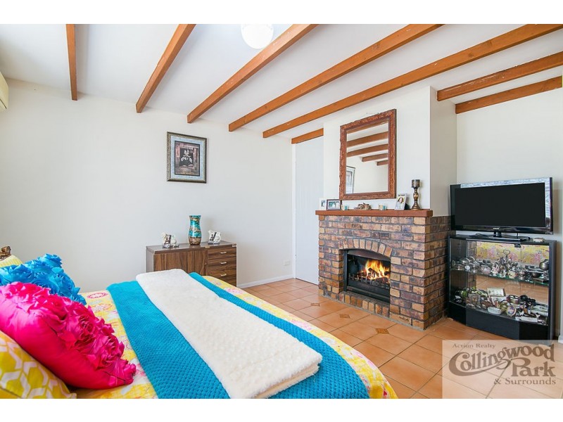 716 Riverside Drive, Pine Mountain QLD 4306