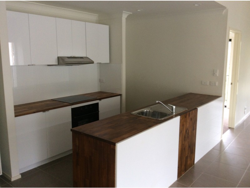 7 Heathwood Place, Collingwood Park QLD 4301