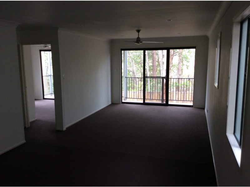 7 Heathwood Place, Collingwood Park QLD 4301