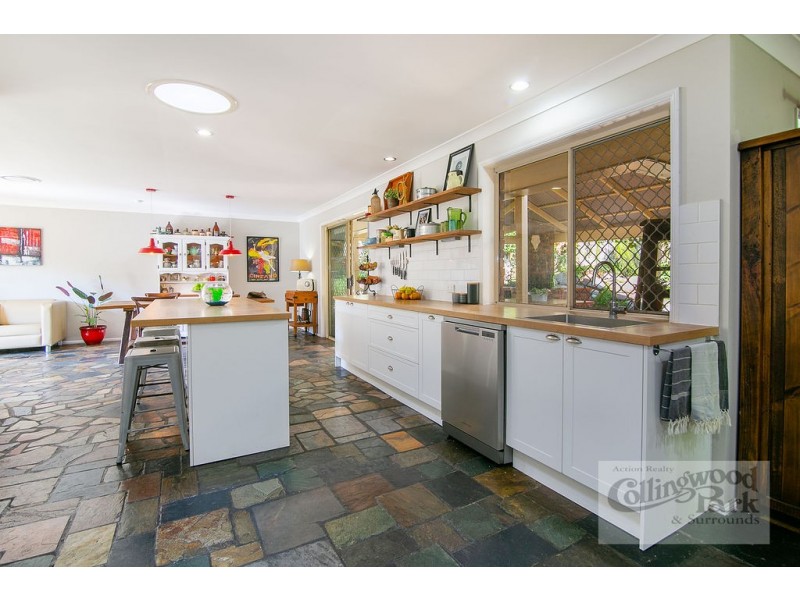 10 HANLON COURT, Collingwood Park QLD 4301