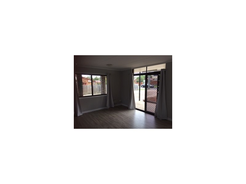 4 DANCER STREET, Collingwood Park QLD 4301