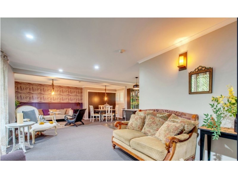 27 DARGIE AVENUE, Collingwood Park QLD 4301