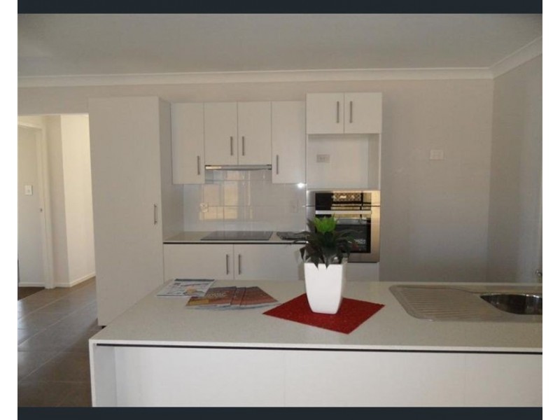 1 Stack Street, Collingwood Park QLD 4301