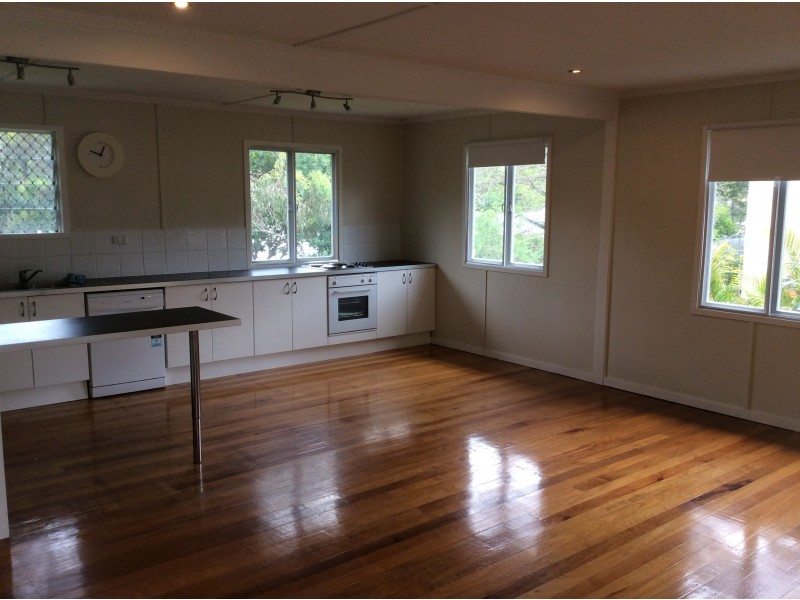 32 NEWMAN STREET, Gailes QLD 4300