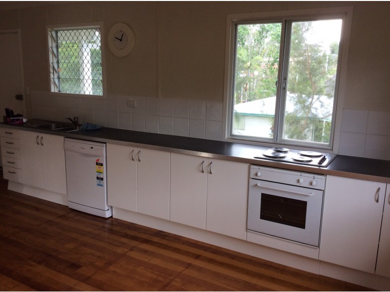 32 NEWMAN STREET, Gailes QLD 4300