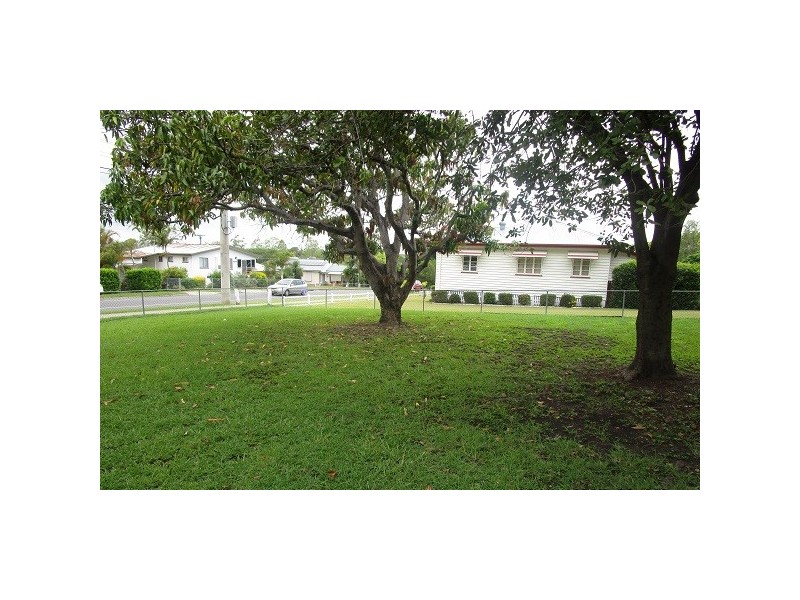 45 North Station Road, North Booval QLD 4304