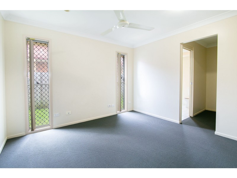 25 HIGGINS STREET, Collingwood Park QLD 4301