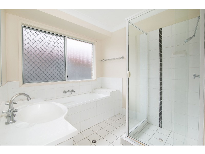 25 HIGGINS STREET, Collingwood Park QLD 4301