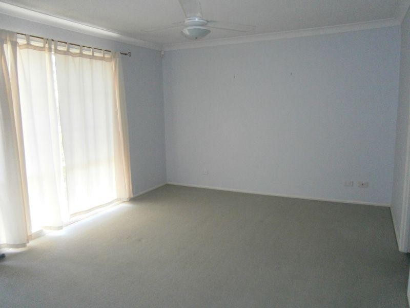 85 Sandalwood Drive, Yamanto QLD 4305