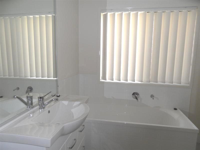 4 Stack Street, Collingwood Park QLD 4301