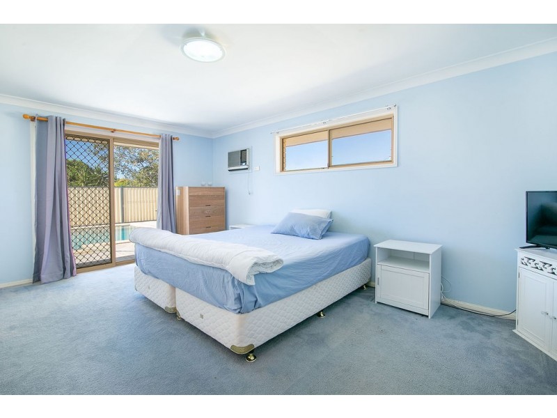 18 FISHER STREET, Collingwood Park QLD 4301