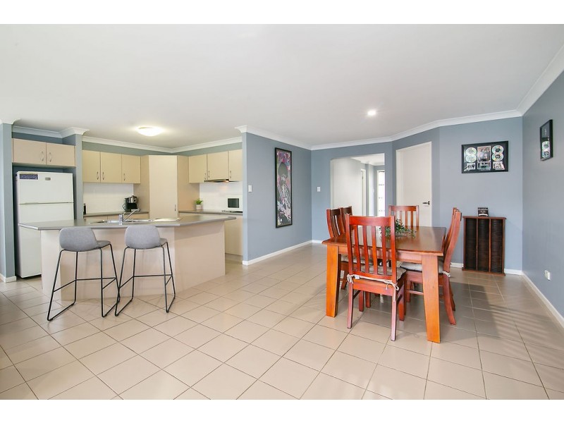 8 Kitching Court, Collingwood Park QLD 4301