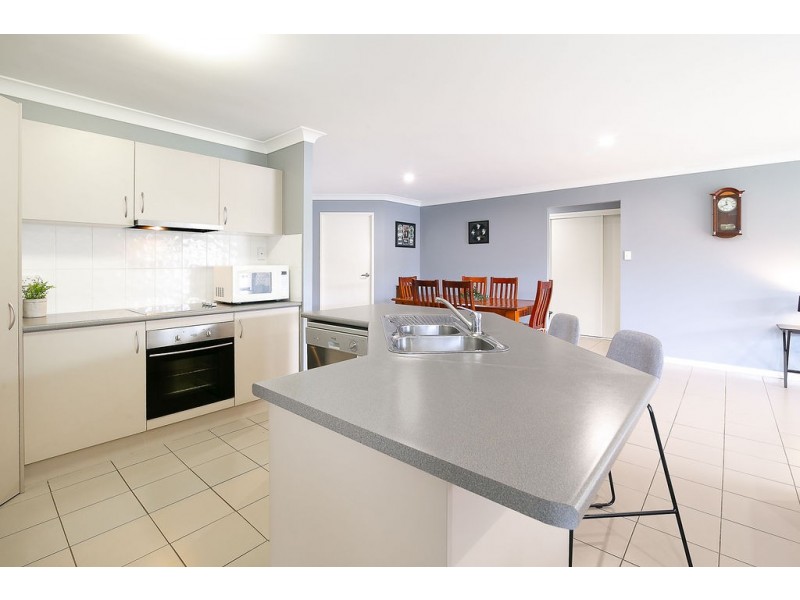 8 Kitching Court, Collingwood Park QLD 4301