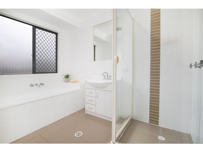 8 Kitching Court, Collingwood Park QLD 4301