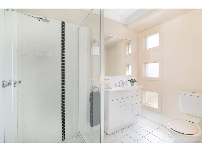 25 Higgins Street, Collingwood Park QLD 4301