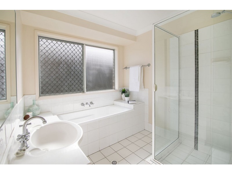 25 Higgins Street, Collingwood Park QLD 4301