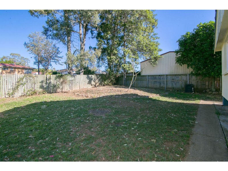 15 Gibbs Street, Riverview QLD 4303