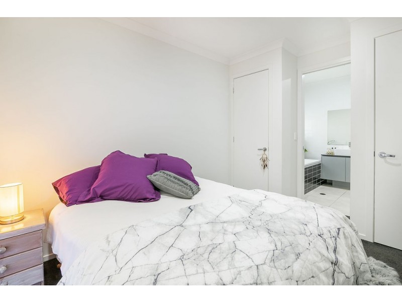 54 Cordeaux Crescent, Redbank Plains QLD 4301