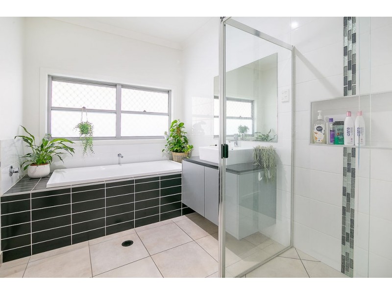 54 Cordeaux Crescent, Redbank Plains QLD 4301