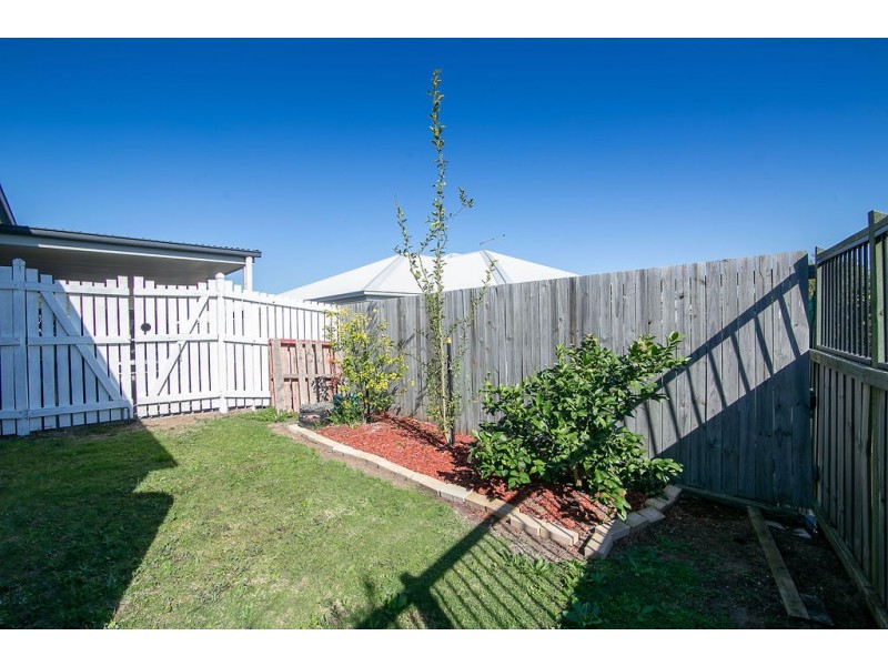 54 Cordeaux Crescent, Redbank Plains QLD 4301