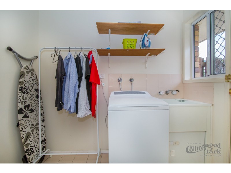 1/4 Mooney Close, Goodna QLD 4300